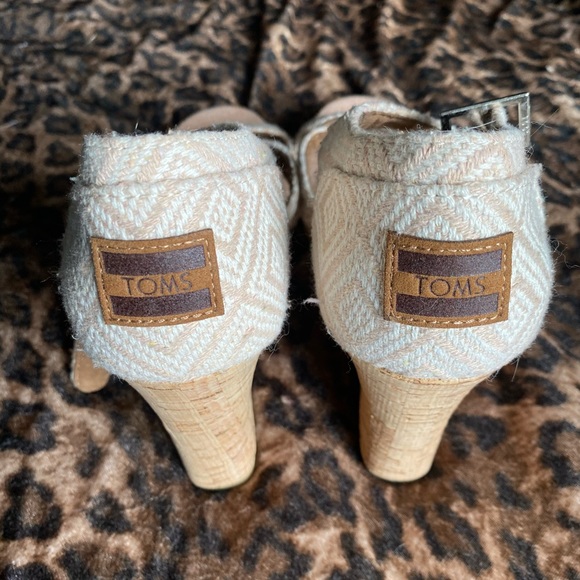 TOMS Platform Wedge Sandal - Size 9 - Picture 7 of 8